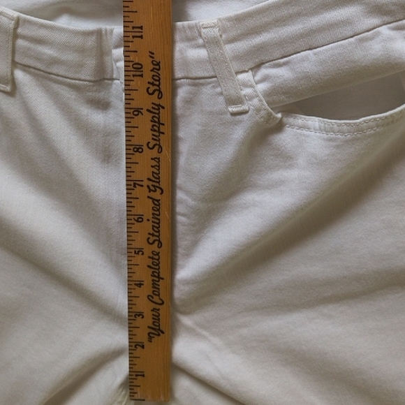 Jen7 Women's White Straight Crop & Roll Jeans, Size 10 - Picture 6 of 10